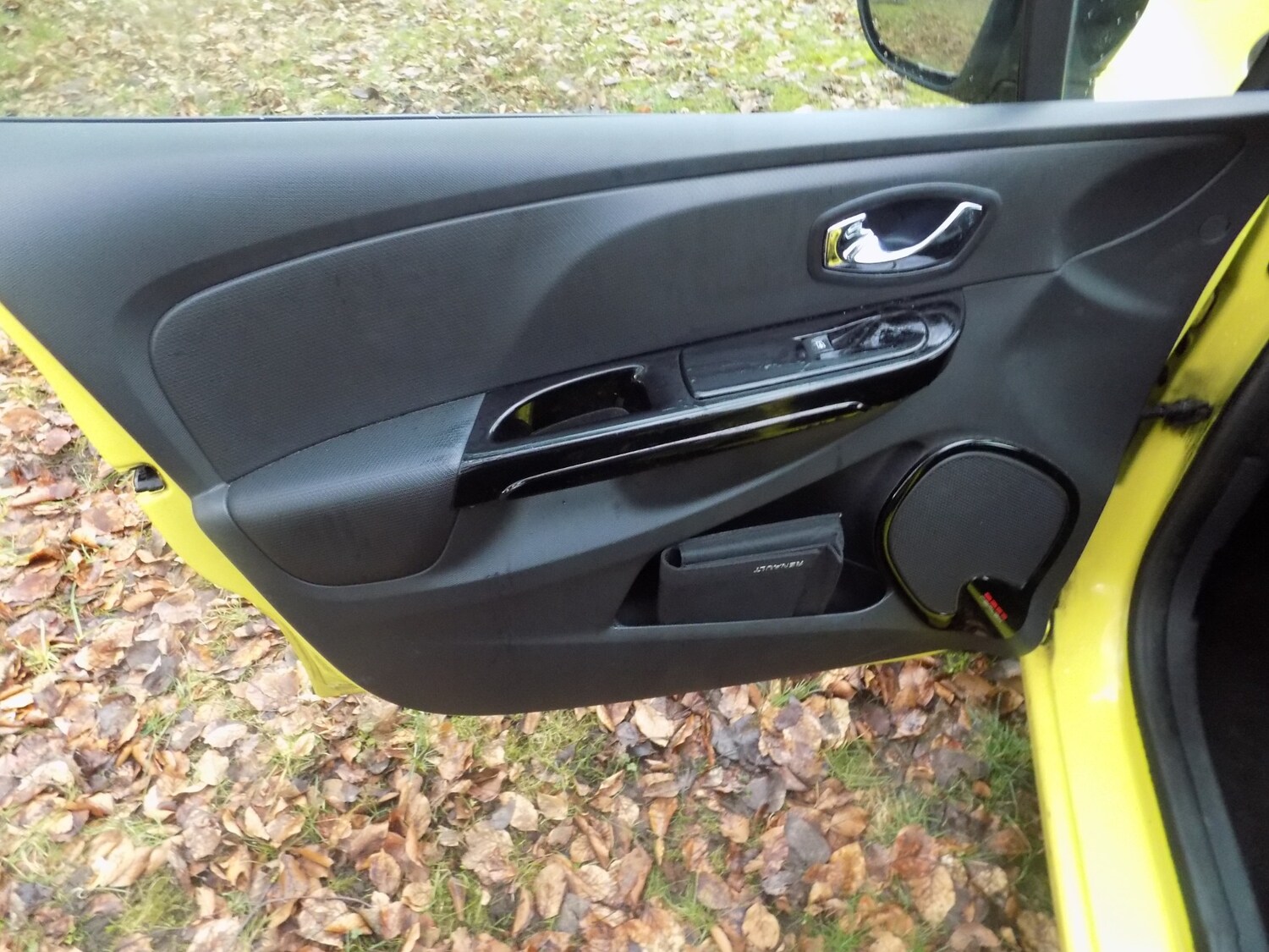 Used Renault Clio 2013 for sale - 77650330: Photo 23