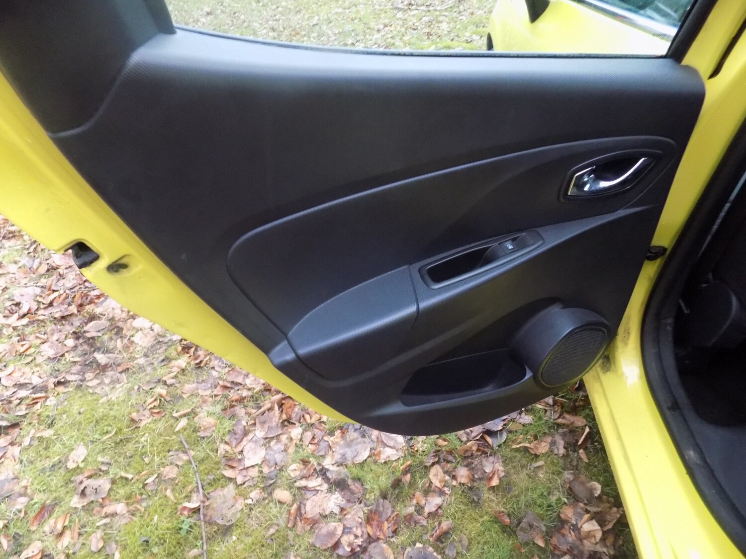 Used Renault Clio 2013 for sale - 77650330: Photo 25