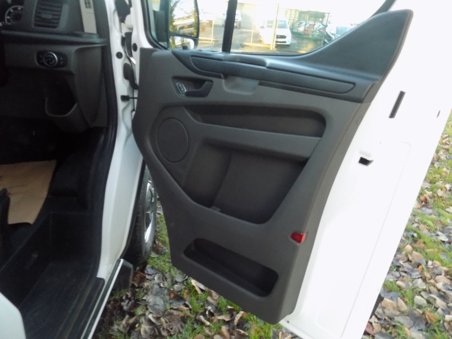 Used Ford Transit Custom 2022 for sale - 76652297: Photo 28