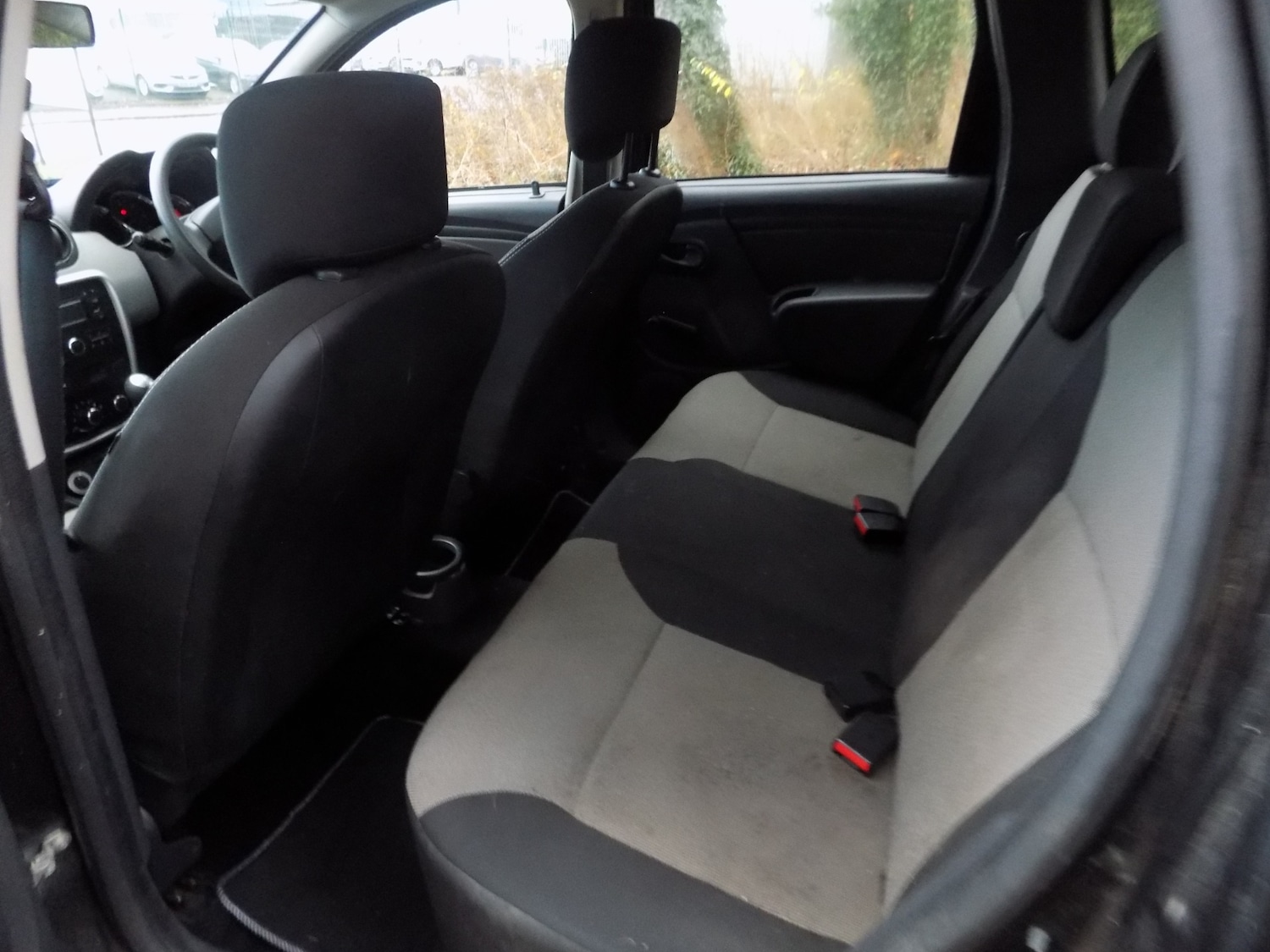 Used Dacia Duster 2015 for sale - 76777106: Photo 25