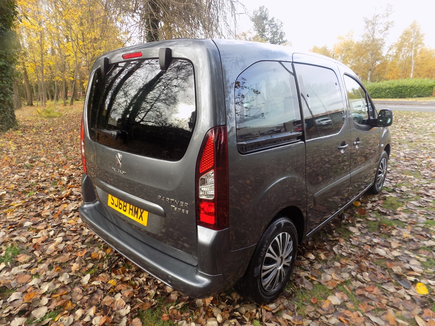 Used Peugeot Partner Tepee 2018 for sale - 76464020: Photo 11