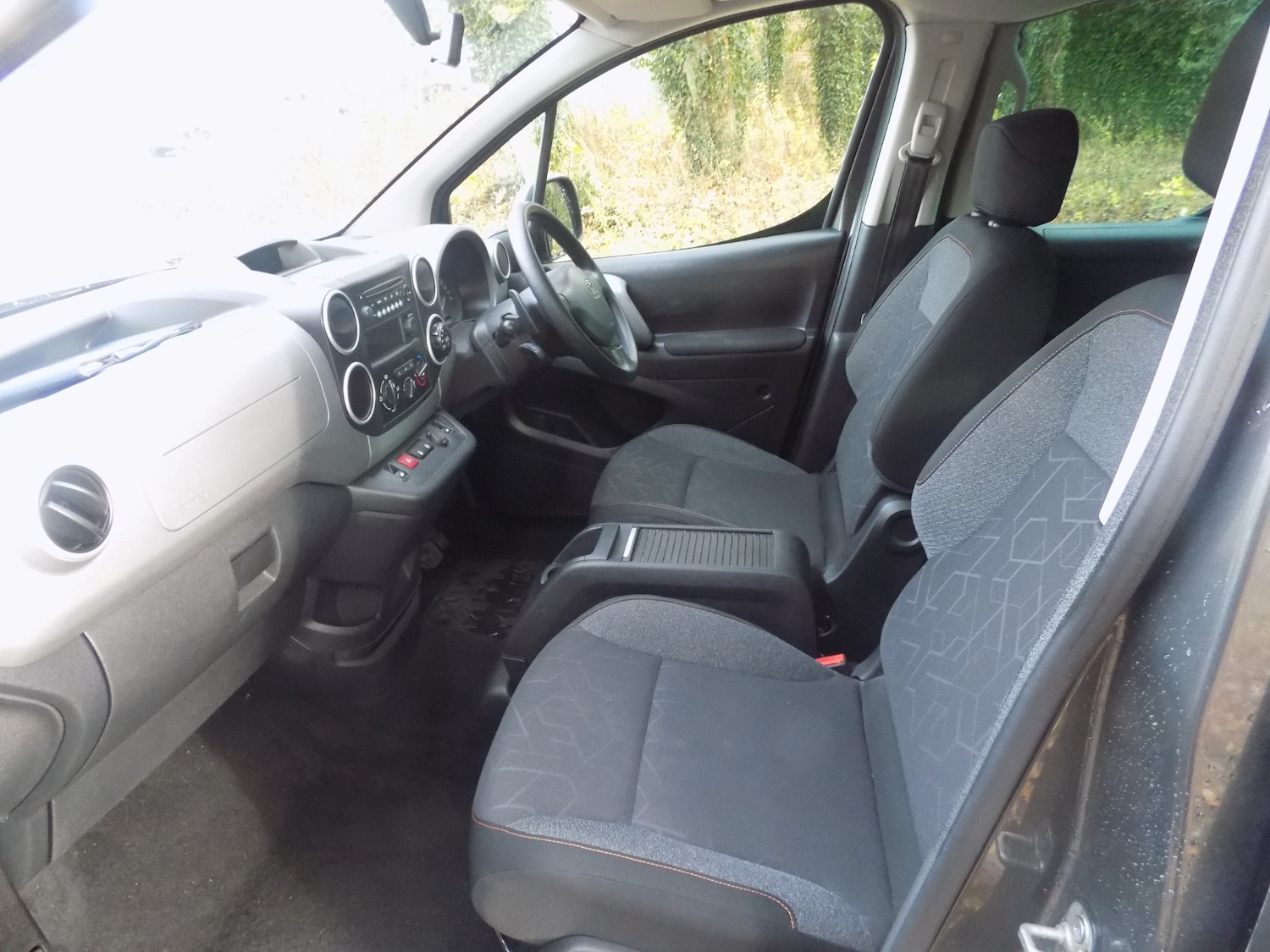 Used Peugeot Partner Tepee 2018 for sale - 76464020: Photo 21