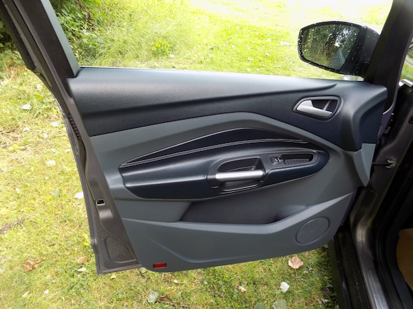 Used Ford Grand C-Max 2014 for sale - 75497386: Photo 24