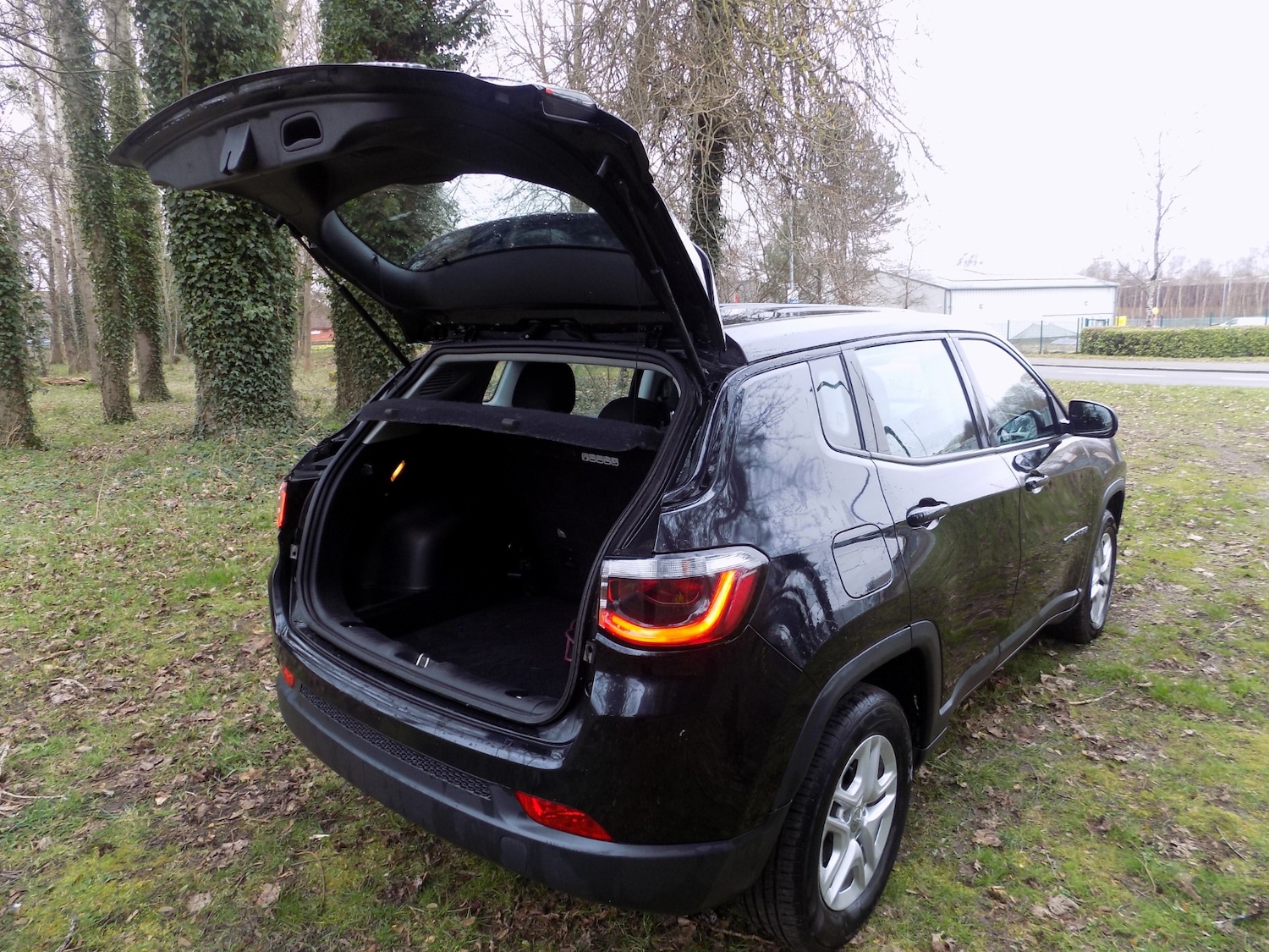 Used Jeep Compass 2018 for sale - 77996990: Photo 30