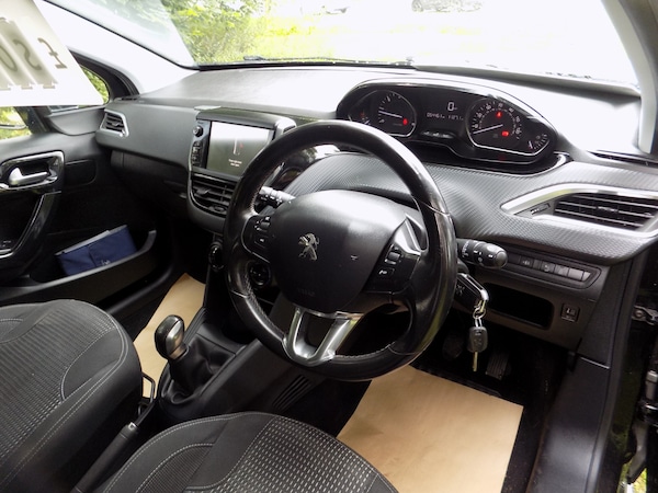 Used Peugeot 208 2015 for sale - 75501153: Photo 14