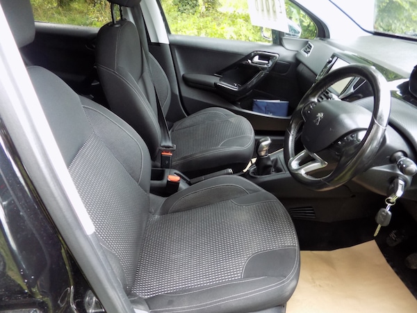 Used Peugeot 208 2015 for sale - 75501153: Photo 15