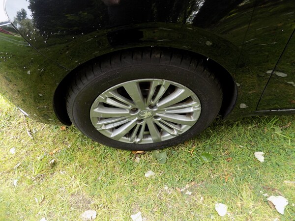 Used Peugeot 208 2015 for sale - 75501153: Photo 32