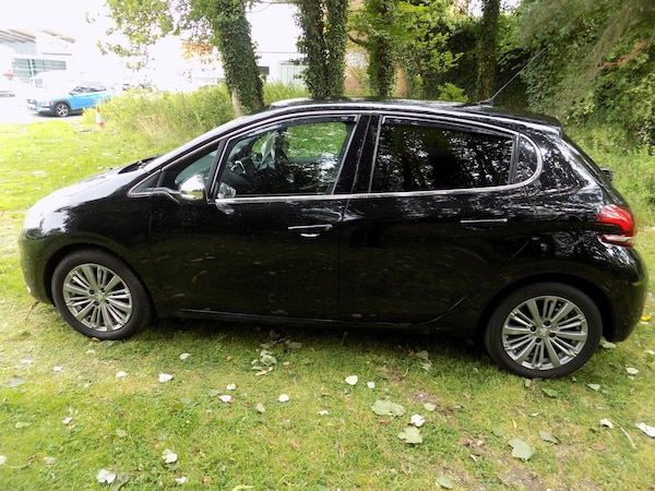 Used Peugeot 208 2015 for sale - 75501153: Photo 6