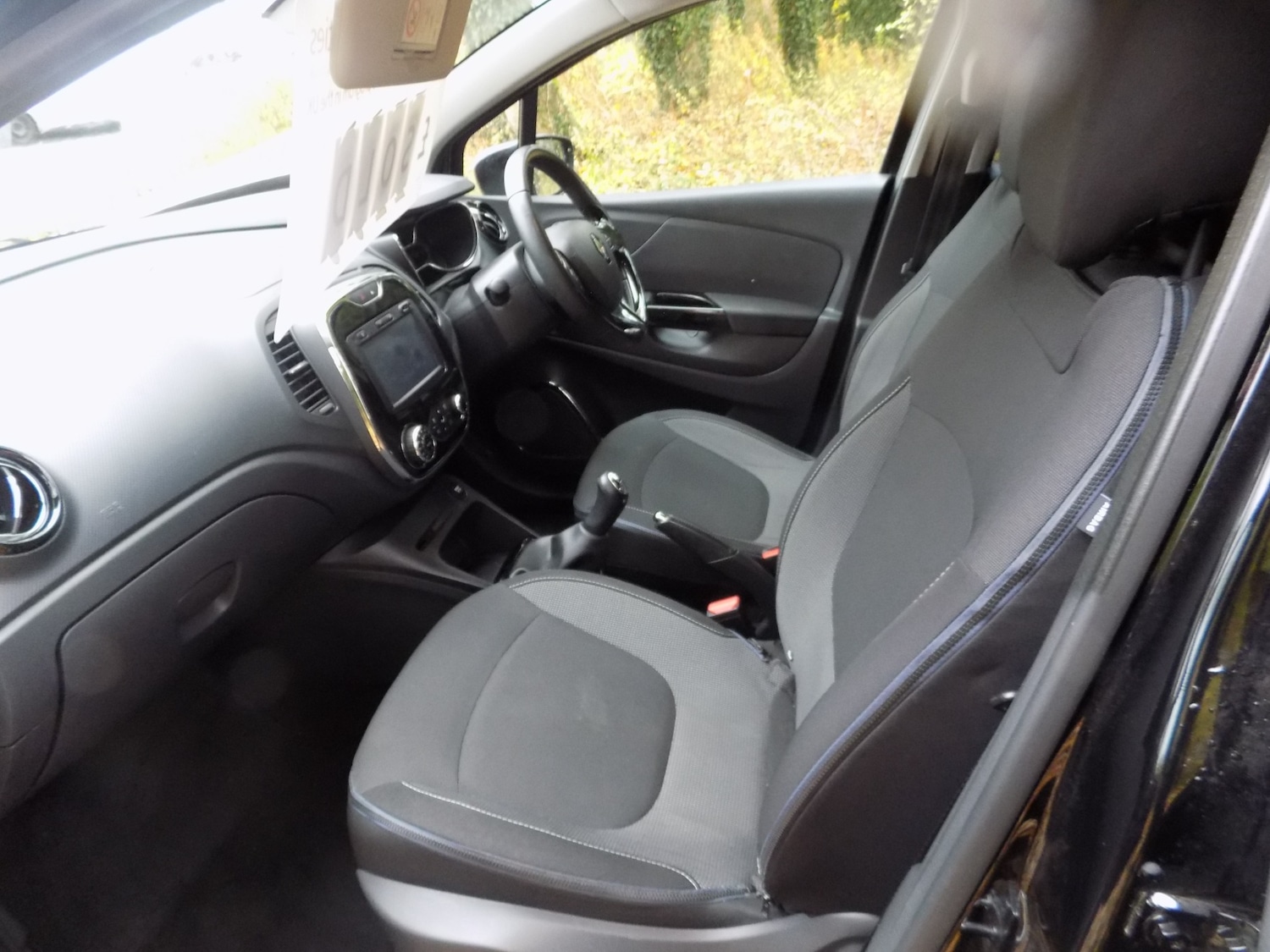 Used Renault Captur 2016 for sale - 76402372: Photo 21