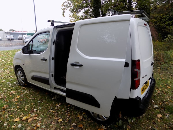 Used Citroen Berlingo 2020 for sale - 76193265: Photo 8