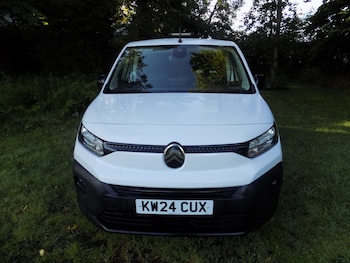 Used Citroen Berlingo 2024 for sale - 79583771: Photo