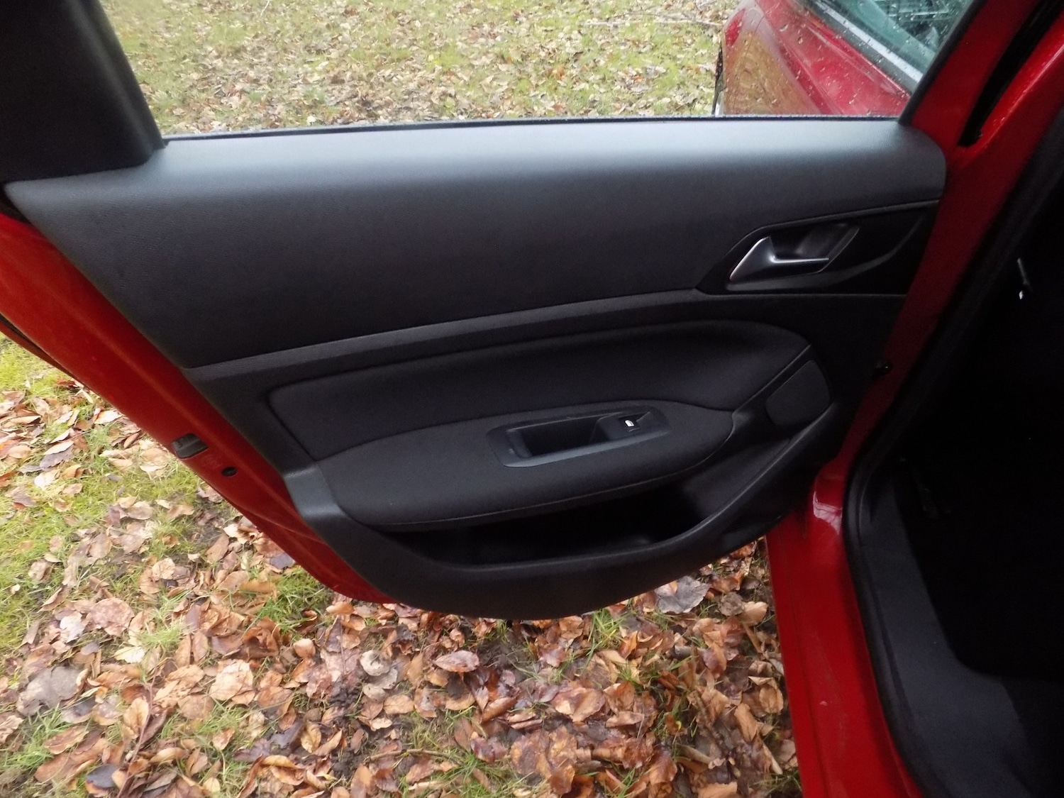 Used Peugeot 308 2015 for sale - 77650310: Photo 25