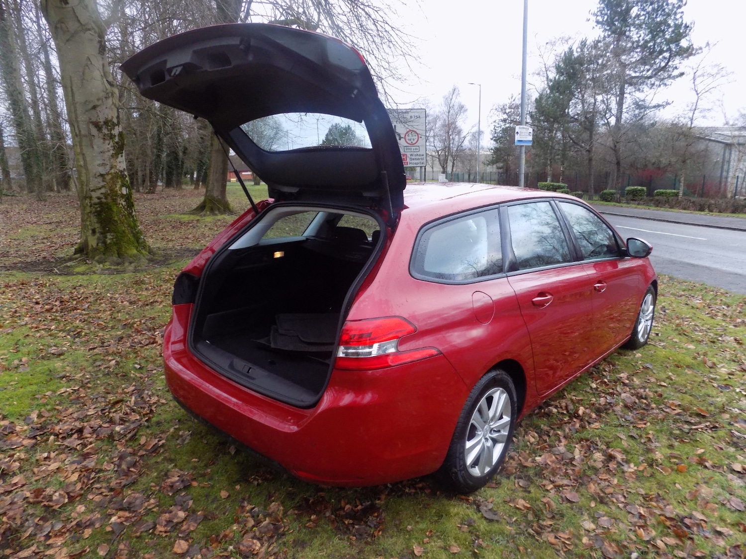 Used Peugeot 308 2015 for sale - 77650310: Photo 29