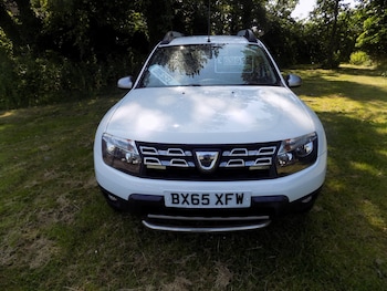 Used Dacia Duster 2015 for sale - 79228353: Photo