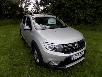Used Dacia Sandero Stepway 2017 for sale - 78777337: Photo
