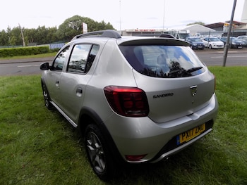 Used Dacia Sandero Stepway 2017 for sale - 78777337: Photo