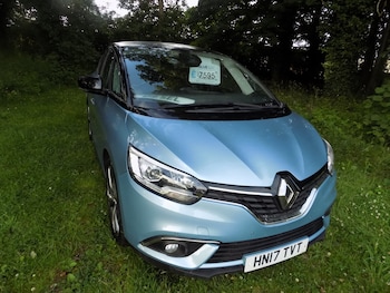 Used Renault Scenic 2017 for sale - 79230833: Photo