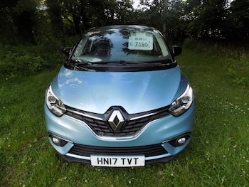 Used Renault Scenic 2017 for sale - 79230833: Photo