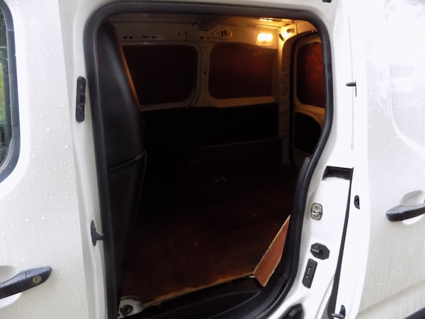Used Peugeot Partner 2019 for sale - 76113822: Photo 24