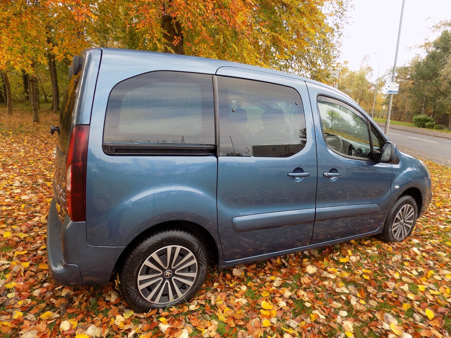 Used Peugeot Partner Tepee 2016 for sale - 76353695: Photo 11