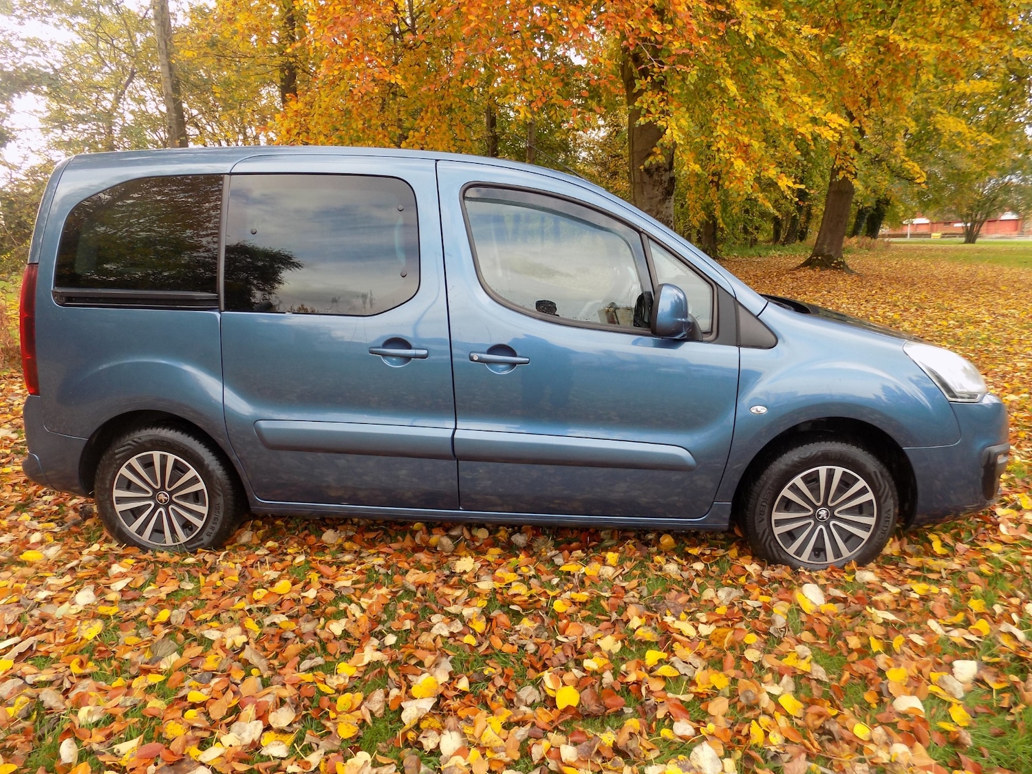 Used Peugeot Partner Tepee 2016 for sale - 76353695: Photo 12