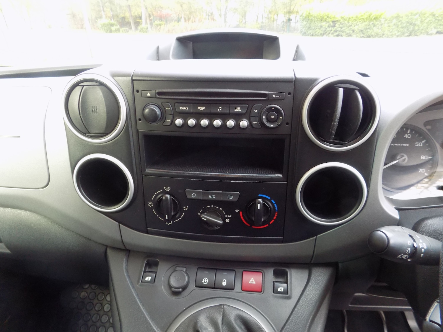 Used Peugeot Partner Tepee 2016 for sale - 76353695: Photo 18