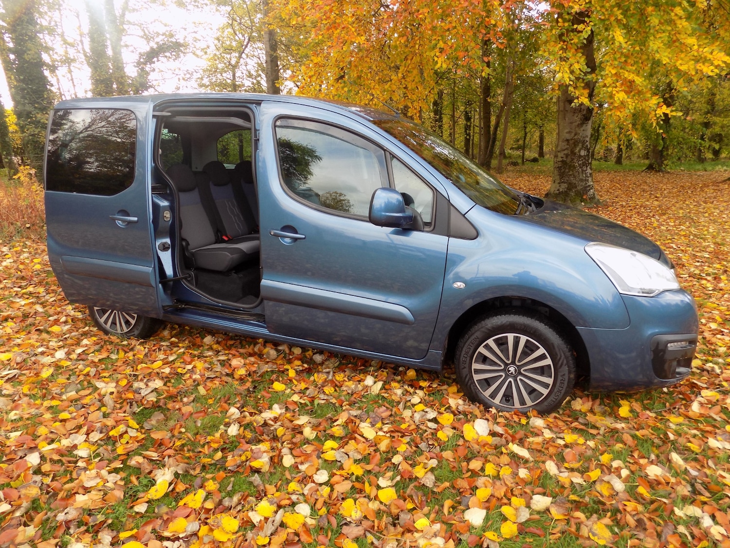 Used Peugeot Partner Tepee 2016 for sale - 76353695: Photo 20