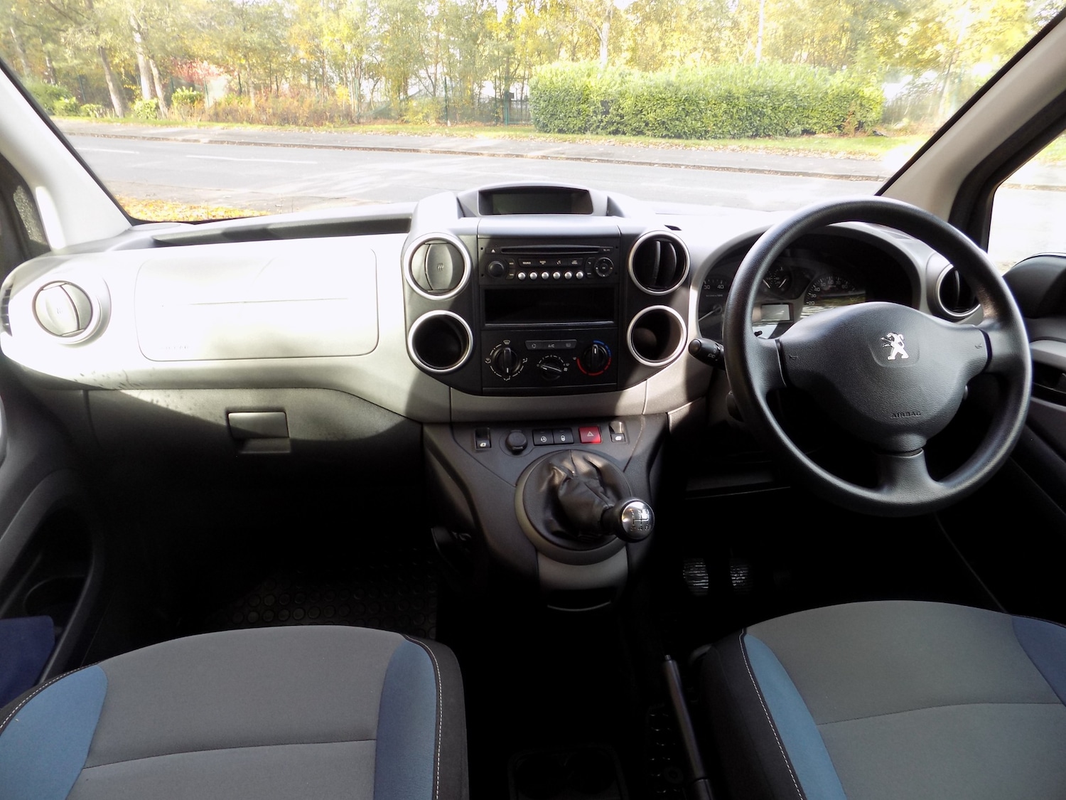Used Peugeot Partner Tepee 2016 for sale - 76353695: Photo 25