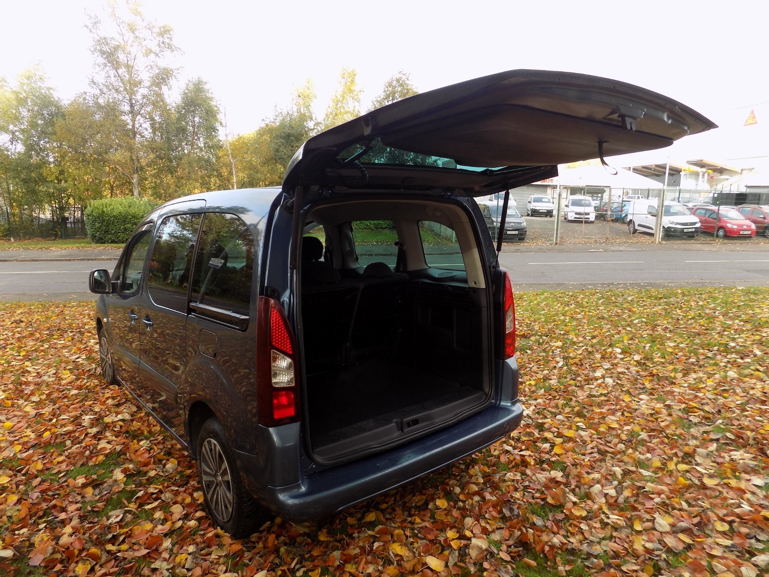 Used Peugeot Partner Tepee 2016 for sale - 76353695: Photo 30