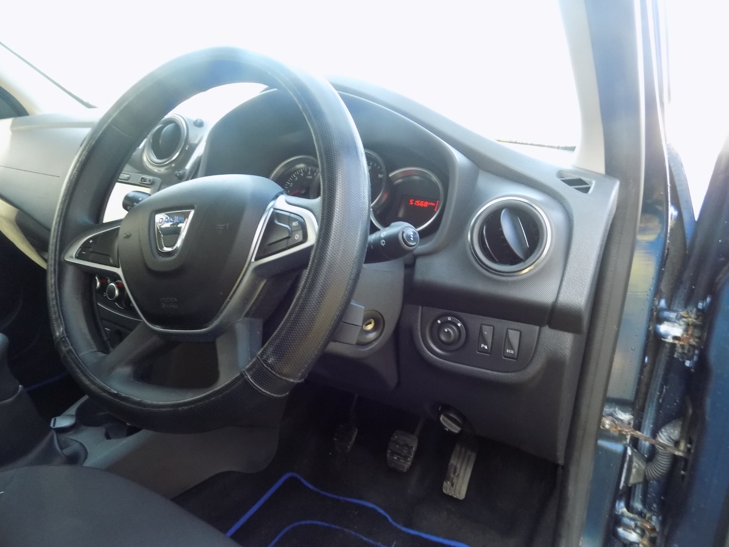 Used Dacia Sandero 2017 for sale - 77965306: Photo 24