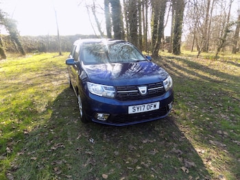 Used Dacia Sandero 2017 for sale - 77965306: Photo