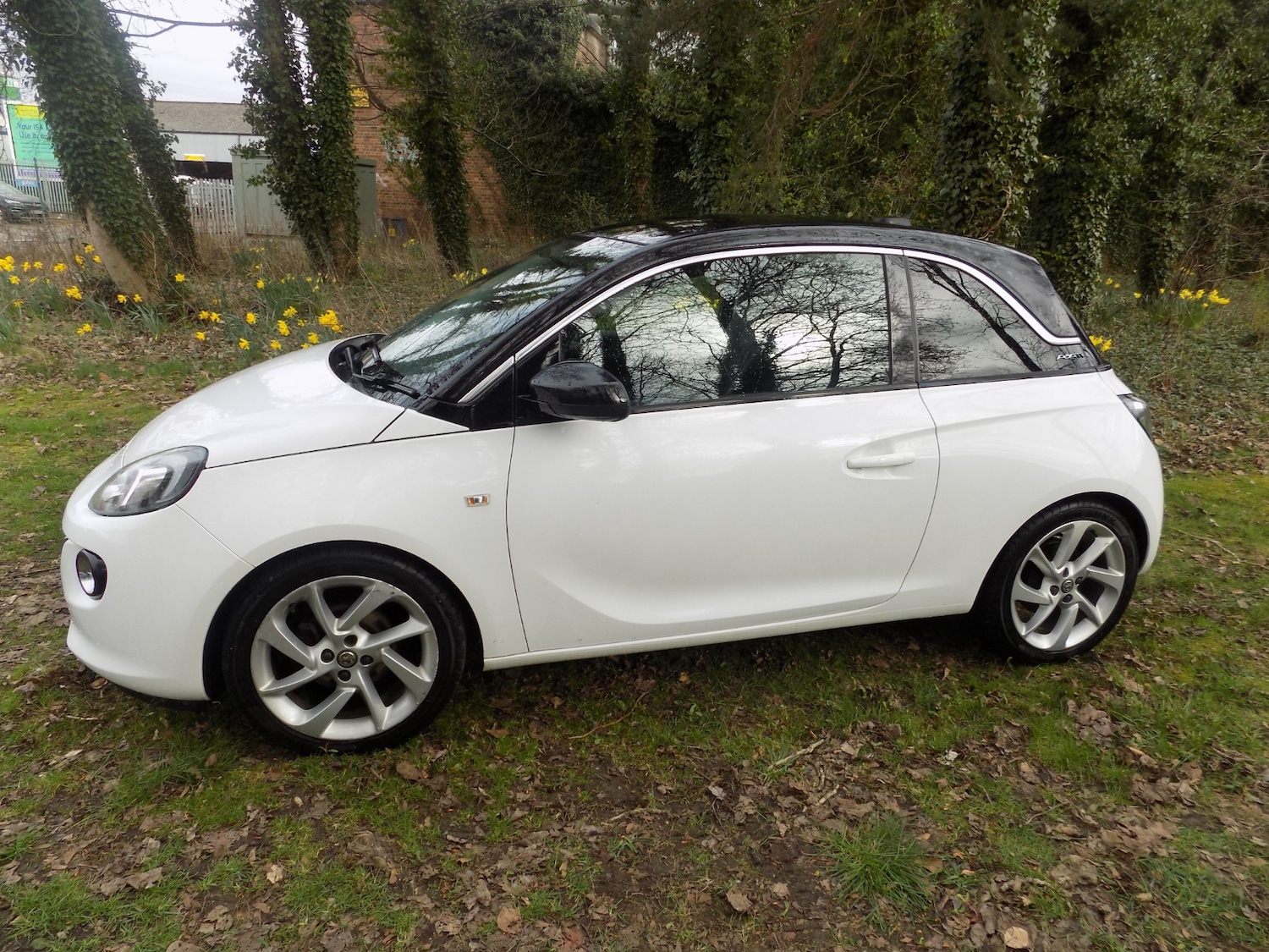 Used Vauxhall ADAM 2017 for sale - 77997301: Photo 6