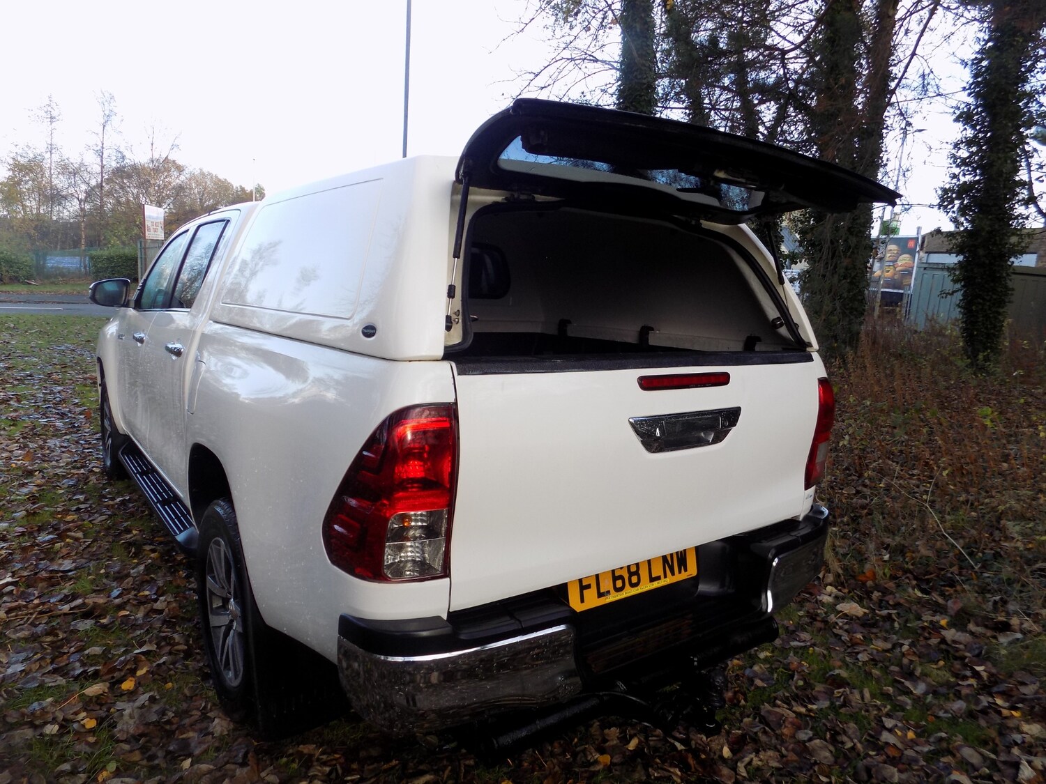 Used Toyota Hilux 2018 for sale - 74314125: Photo 54
