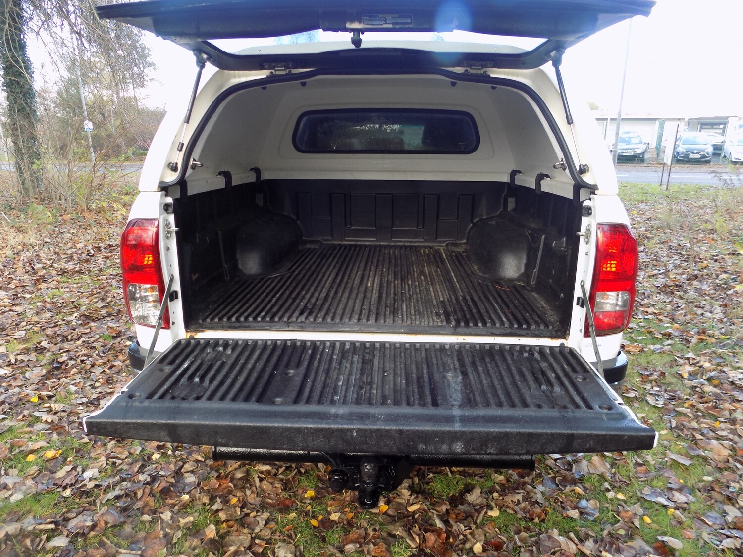 Used Toyota Hilux 2018 for sale - 74314125: Photo 55