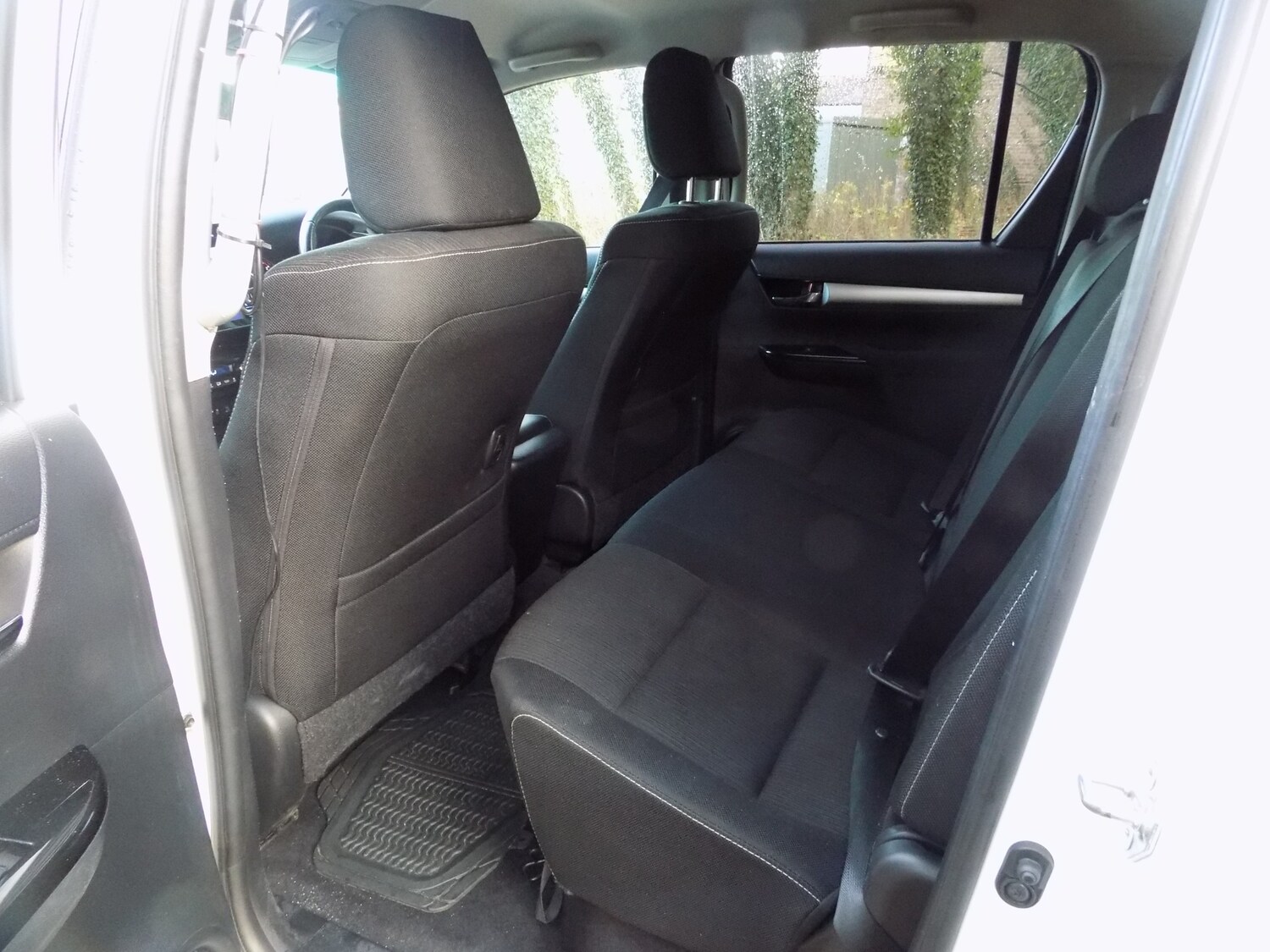 Used Toyota Hilux 2018 for sale - 74314125: Photo 92