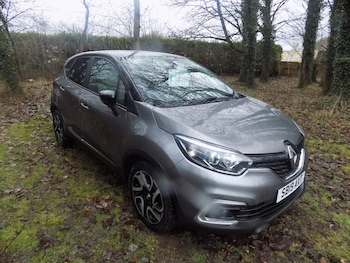 Used Renault Captur 2019 for sale - 77431710: Photo