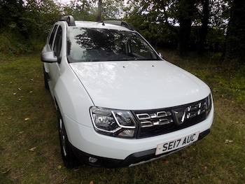 Used Dacia Duster 2017 for sale - 75903909: Photo