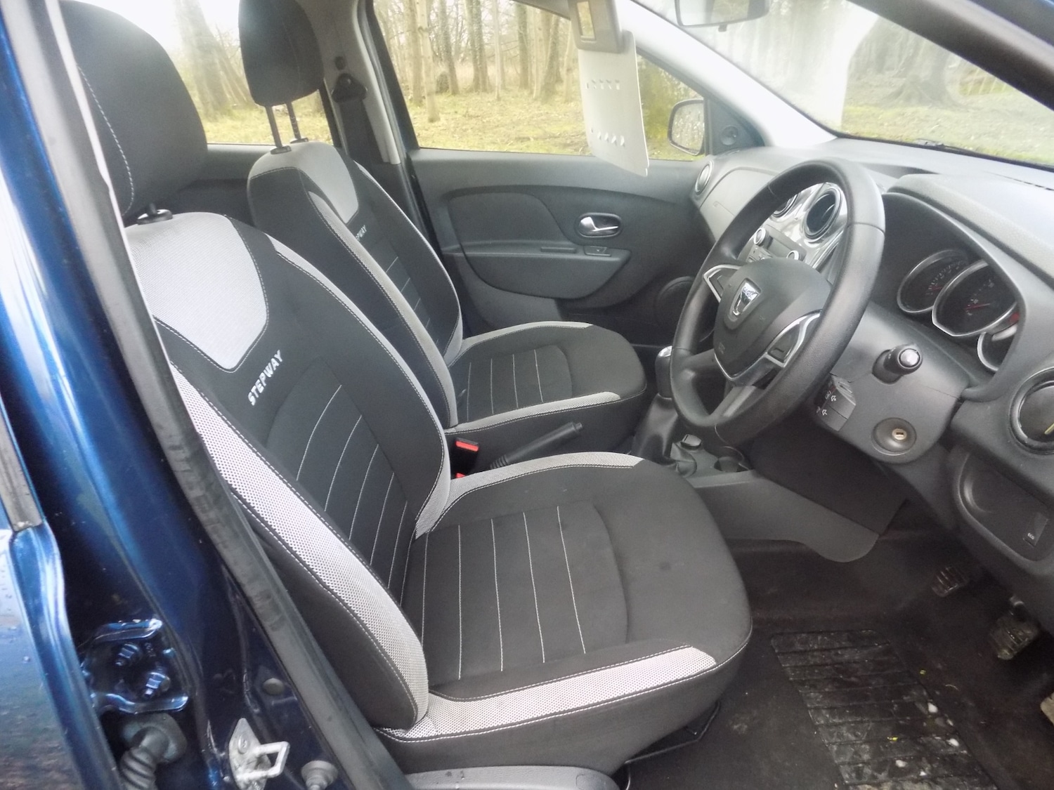 Used Dacia Sandero Stepway 2017 for sale - 77873363: Photo 17