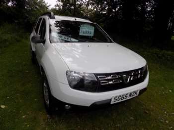 Used Dacia Duster 2015 for sale - 74911624: Photo