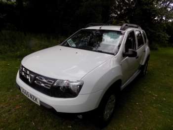 Used Dacia Duster 2015 for sale - 74911624: Photo