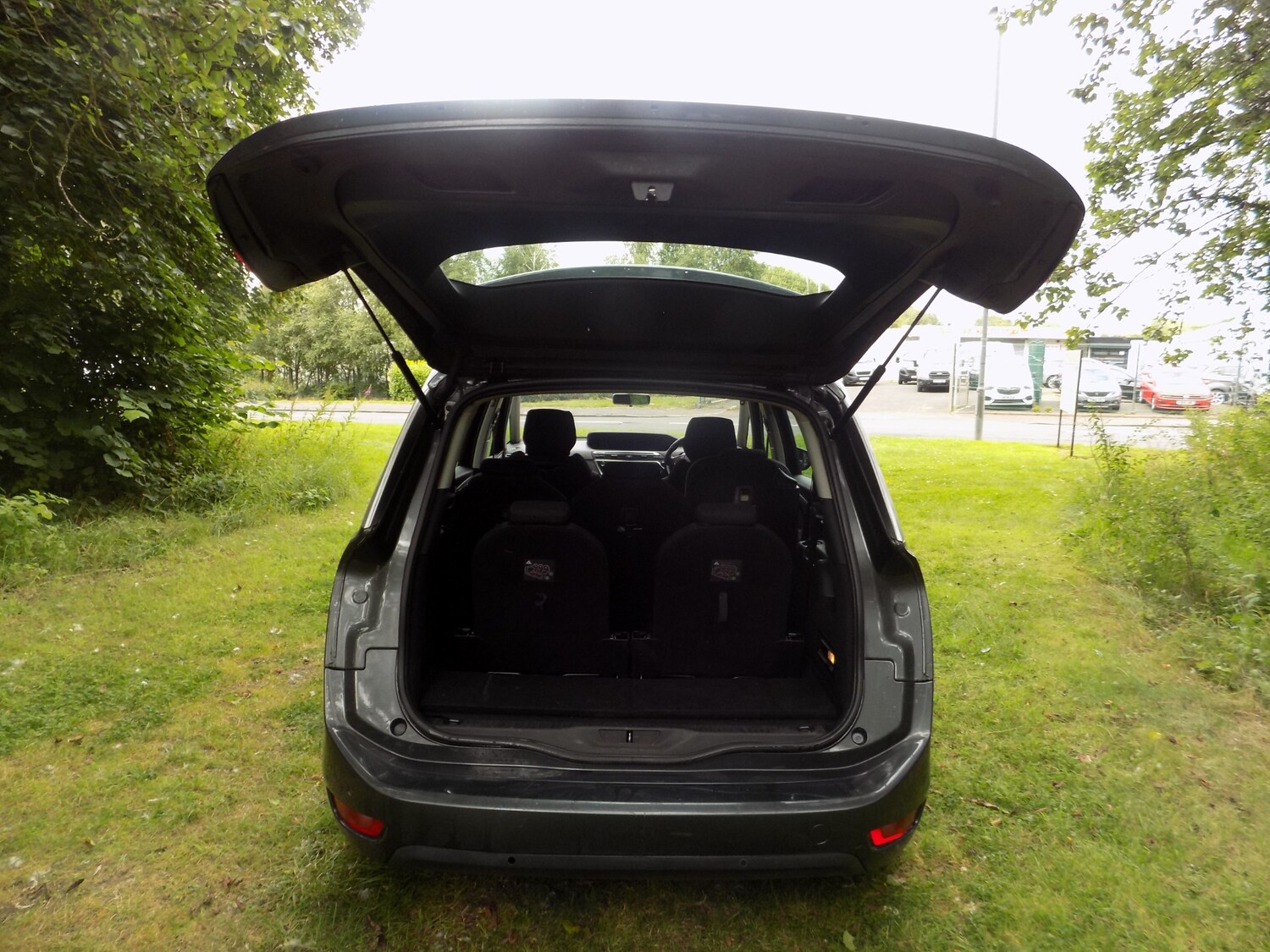Vehicle 29