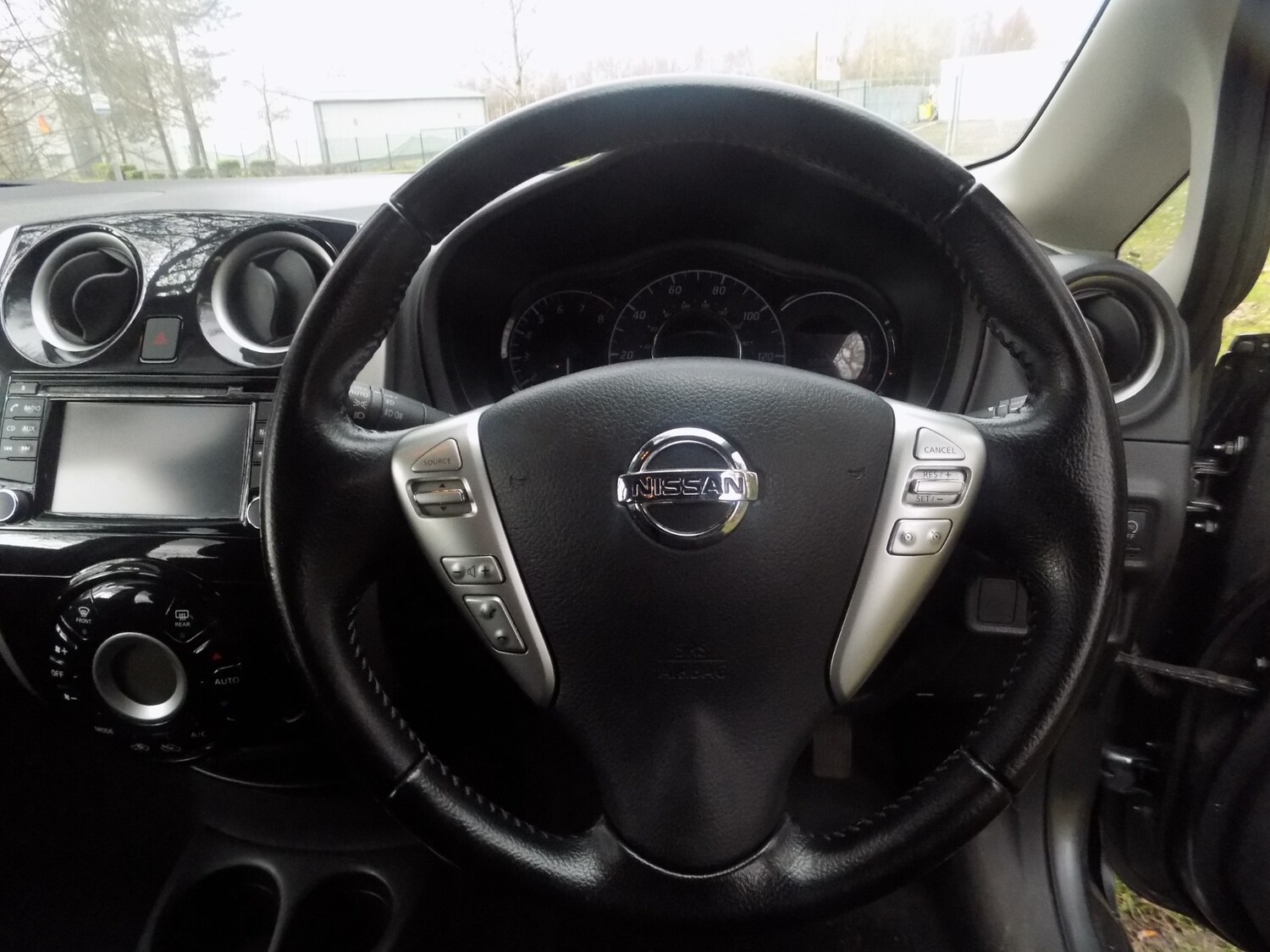 Used Nissan Note 2017 for sale - 77917602: Photo 18