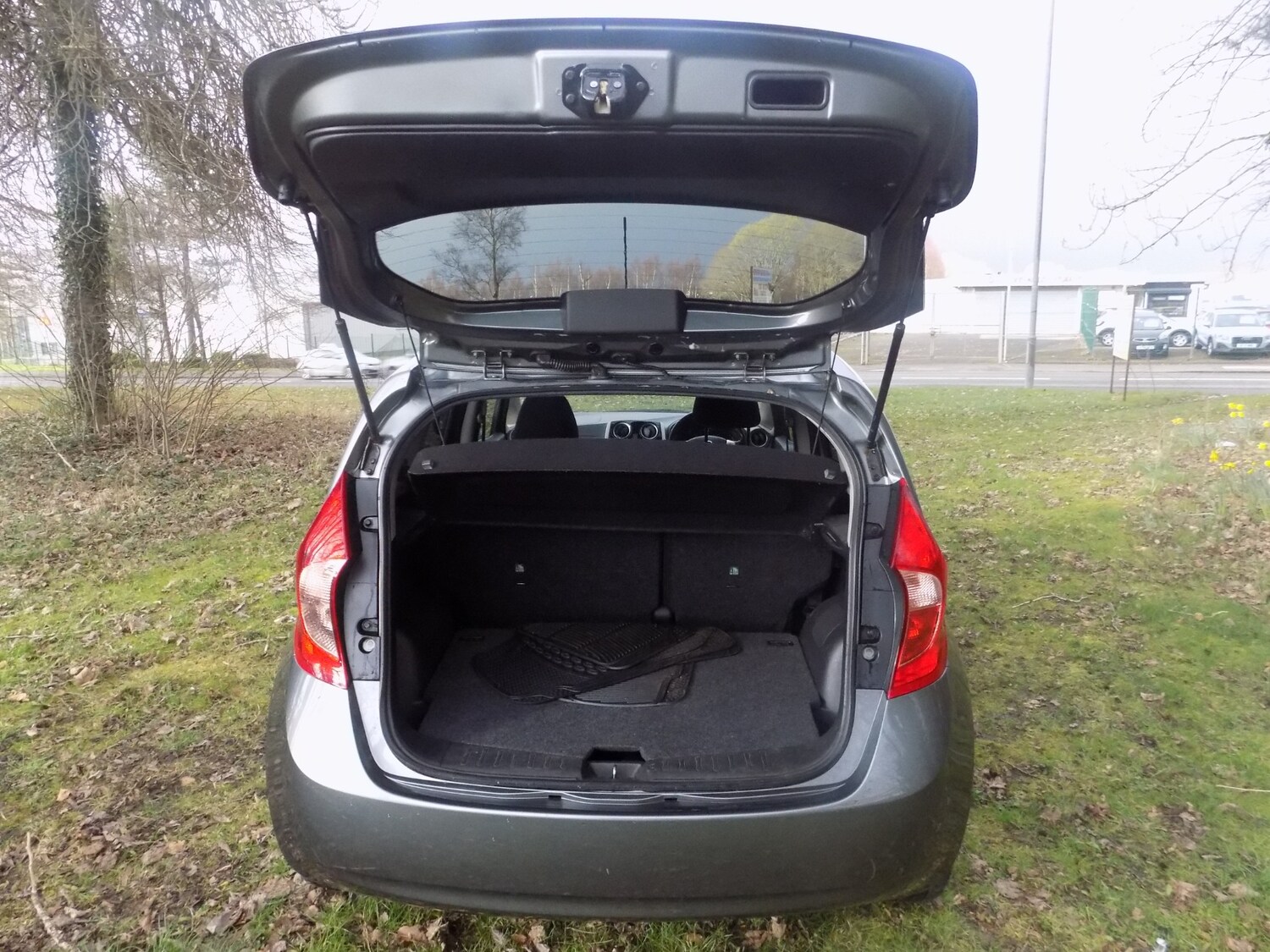 Used Nissan Note 2017 for sale - 77917602: Photo 28