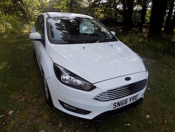 2016 (66) - 1.5 TDCi 120 Zetec 5dr