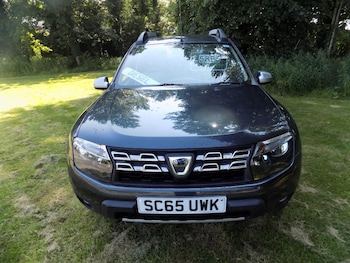 Used Dacia Duster 2015 for sale - 79219451: Photo