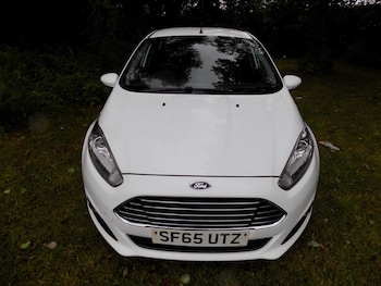 Used Ford Fiesta 2015 for sale - 79340789: Photo