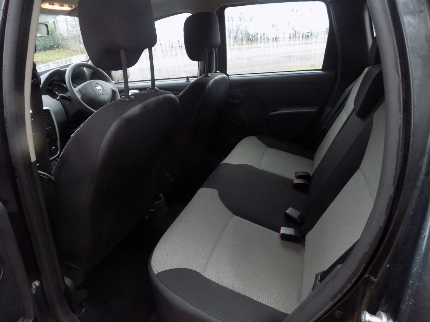 Used Dacia Duster 2015 for sale - 76904749: Photo 25