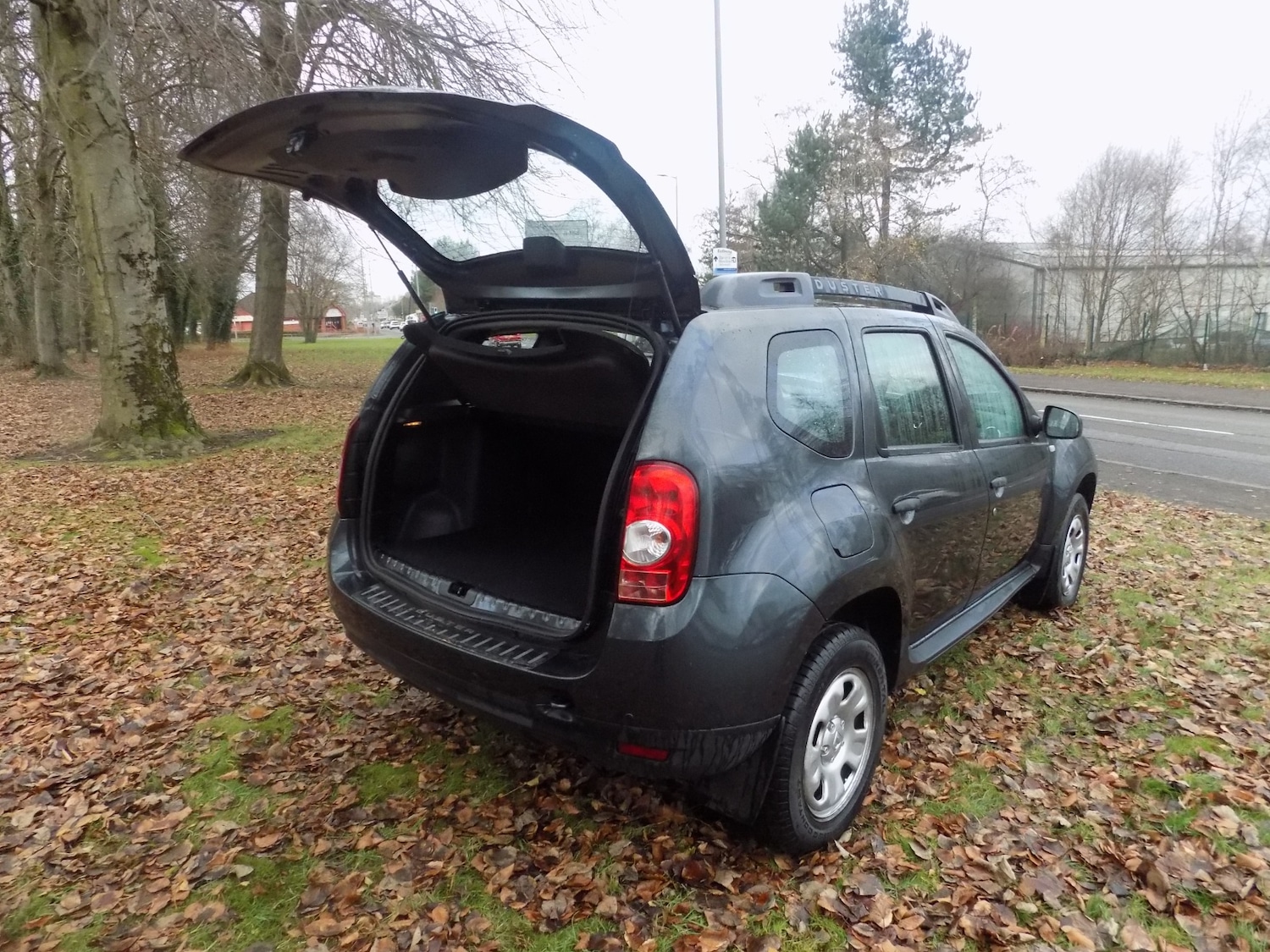 Used Dacia Duster 2015 for sale - 76904749: Photo 30