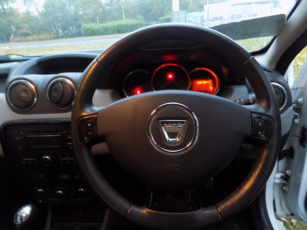 Used Dacia Duster 2015 for sale - 76329601: Photo 17