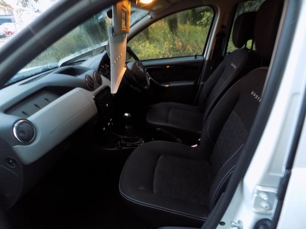 Used Dacia Duster 2015 for sale - 76329601: Photo 22